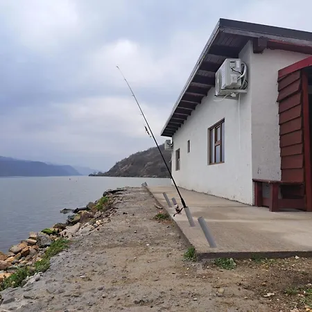 Guest house Pensiunea Belvedere Yachtclub *